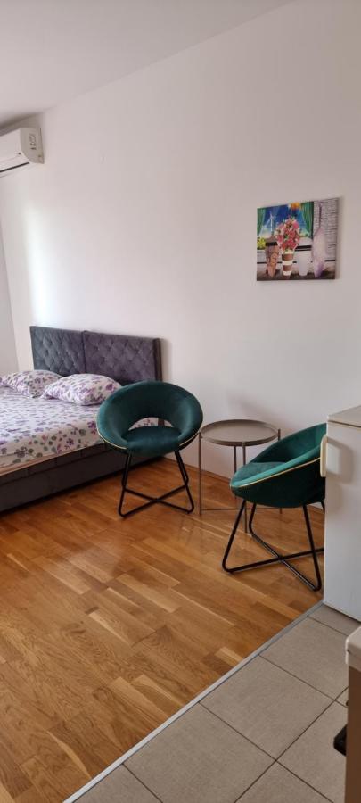 Naki Apartmani Podgorica Luaran gambar