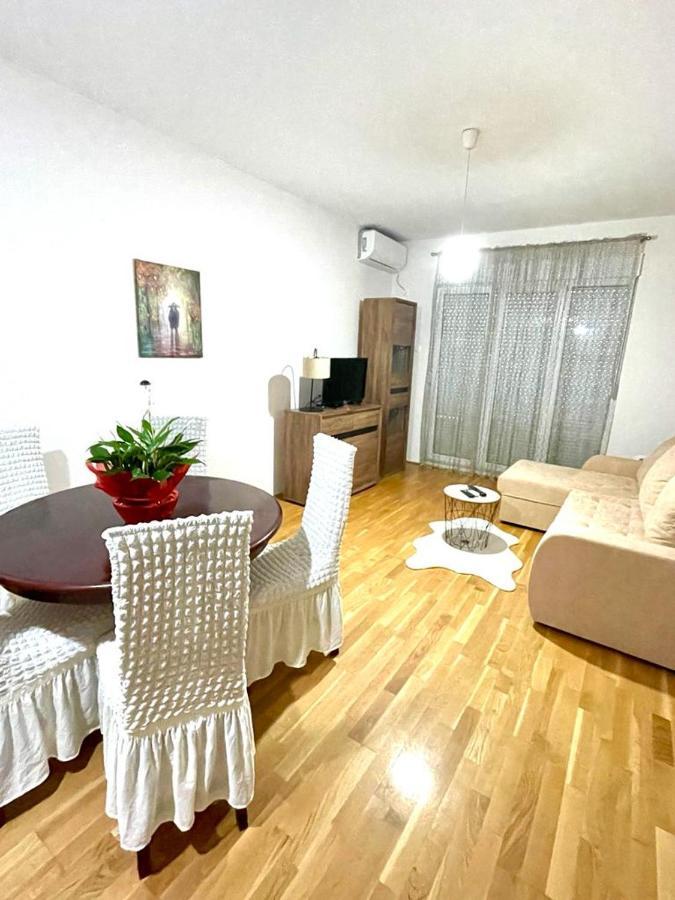 Naki Apartmani Podgorica Luaran gambar