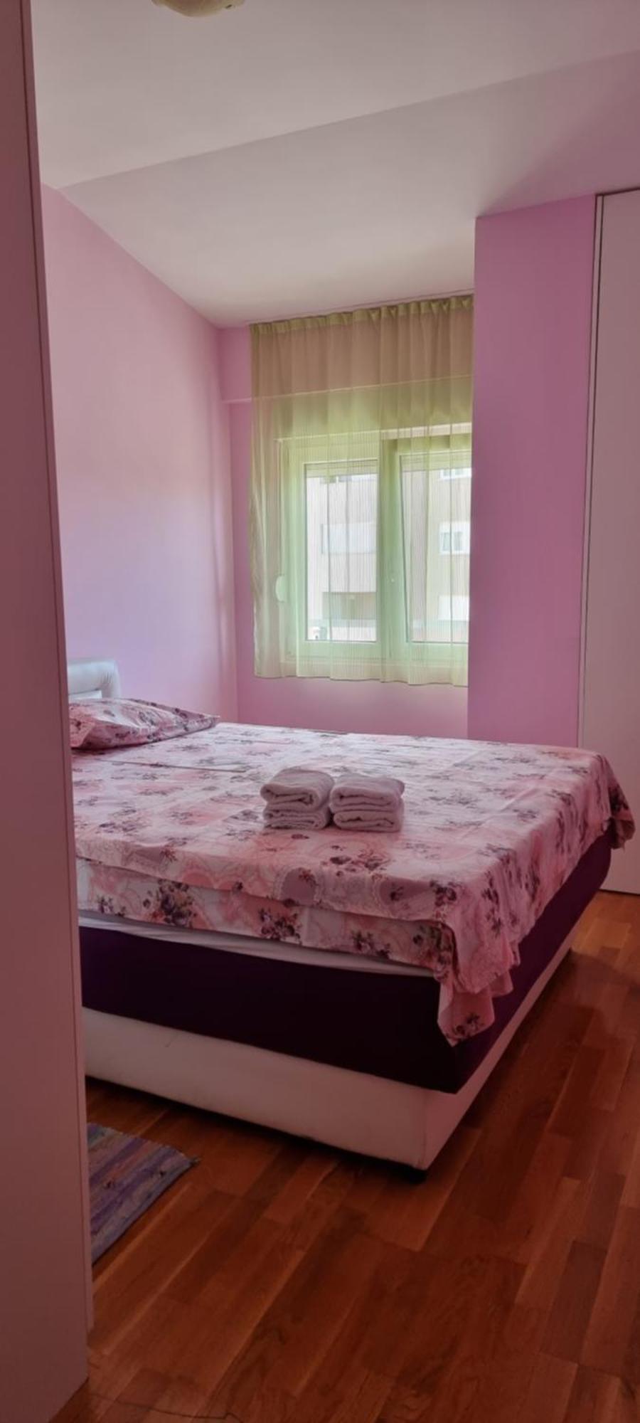 Naki Apartmani Podgorica Bilik gambar