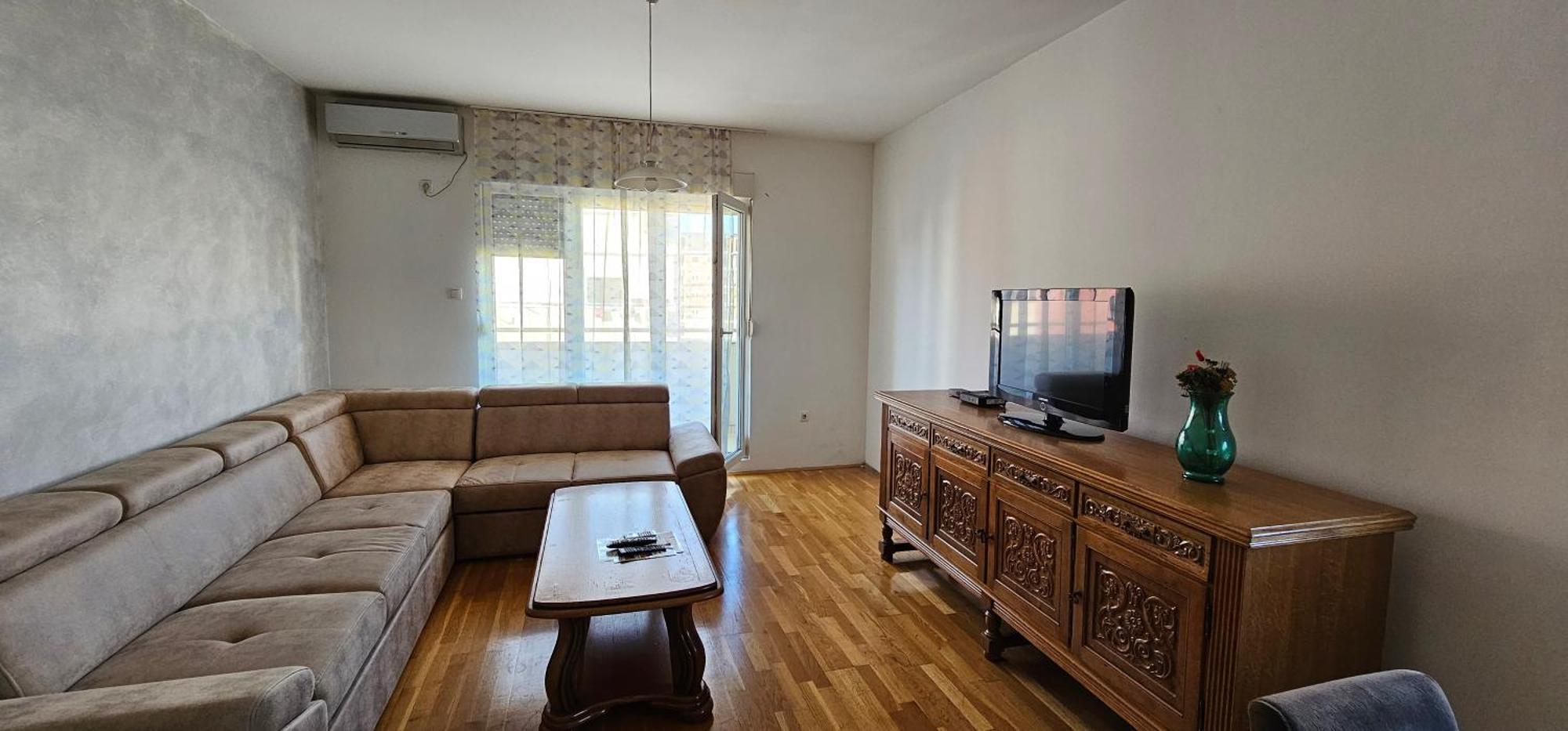 Naki Apartmani Podgorica Bilik gambar